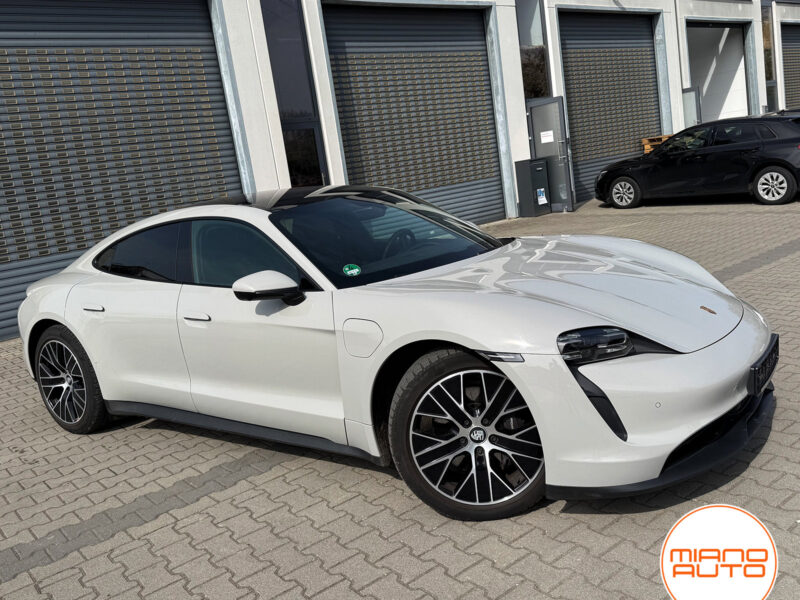 Porsche Taycan *Performance|Panorama|2. Display|Wärmepumpe*