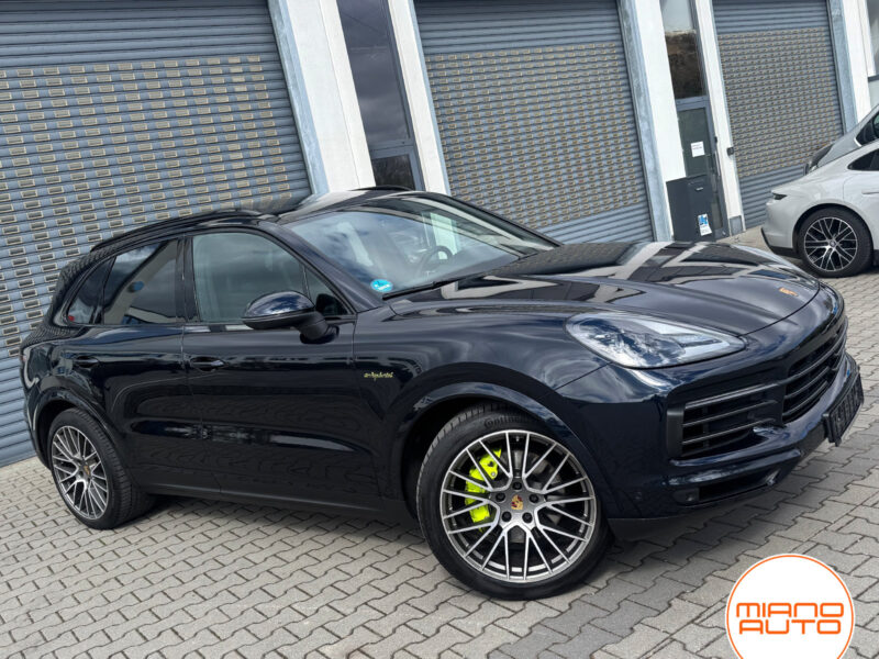 Porsche Cayenne E-Hybrid Platinum Edition *Panorama|Sport|AHK*