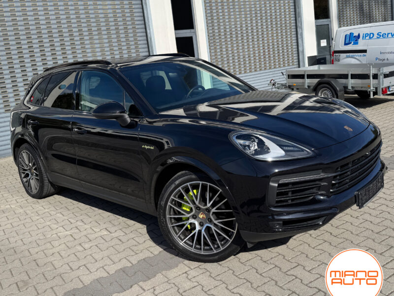 Porsche Cayenne E-Hybrid *21 Zol|Panorama|Luft|BOSE|Electric Sound*